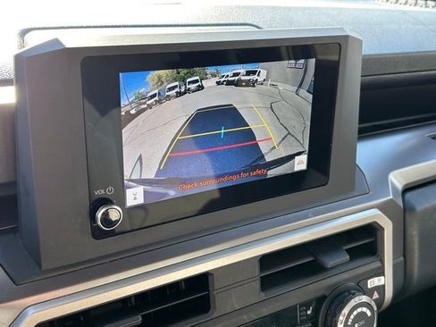 Used 2024 Toyota Tacoma TRD Off-Road image 34