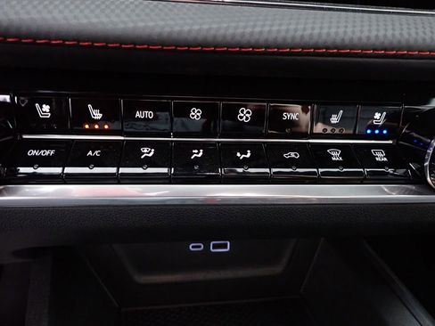 Used 2026 Chevrolet Equinox RS w/ Convenience Package III image 5