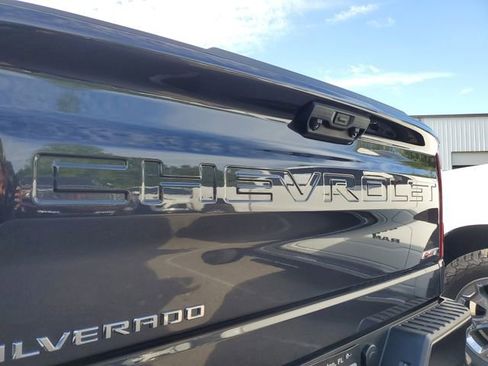 Used 2024 Chevrolet Silverado 1500 RST image 6