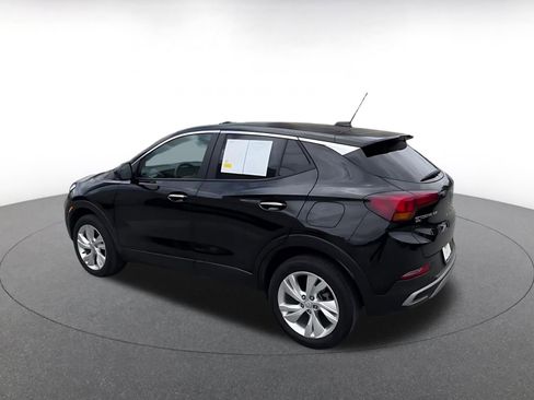Used 2025 Buick Encore GX Preferred AWD/4WD image 10