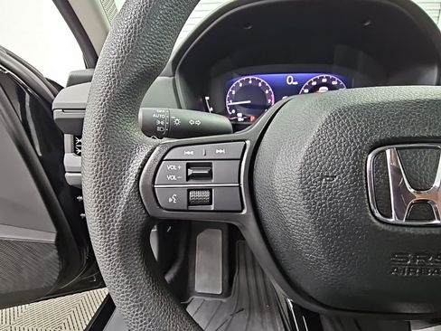 Used 2025 Honda Accord SE image 24