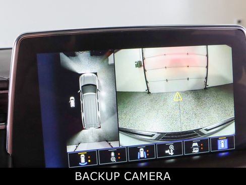 Used 2023 Chevrolet Suburban Z71 w/ Luxury Package image 20