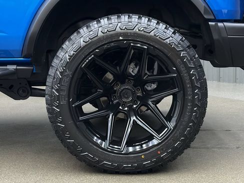 Used 2025 Ford Bronco Badlands AWD/4WD image 11
