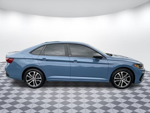 Used 2026 Volkswagen Jetta Sport FWD image 2