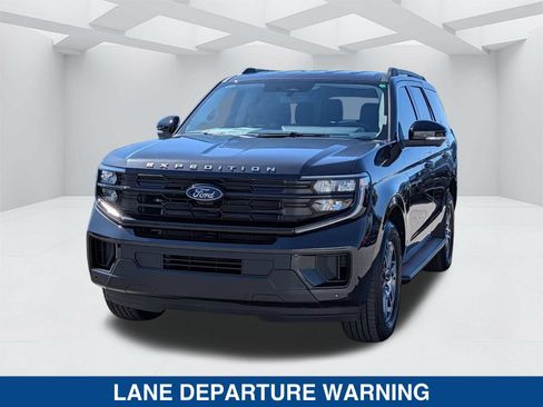 New 2026 Ford Expedition Active RWD image 9
