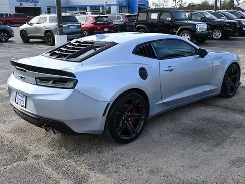 Used 2018 Chevrolet Camaro SS image 5