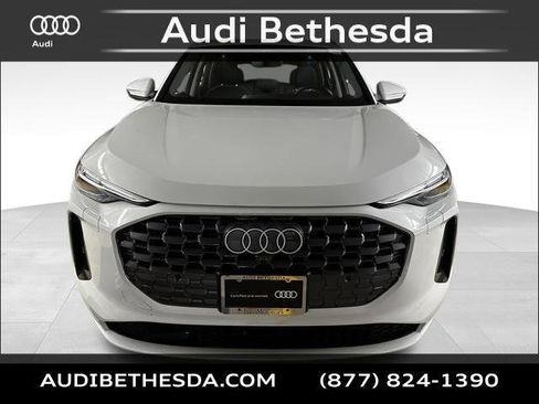 Certified 2025 Audi Q5 Premium Plus w/ Premium Plus AWD/4WD image 2