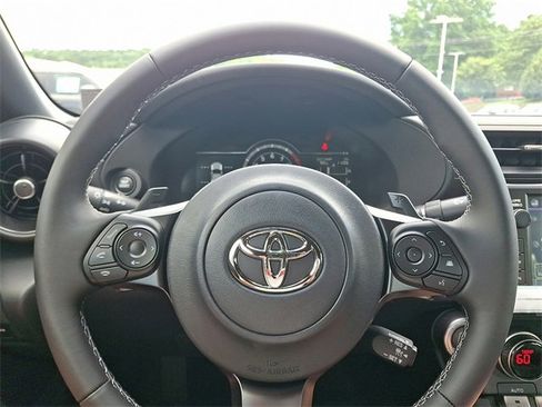 New 2025 Toyota GR86 image 15