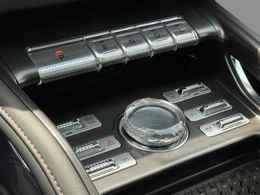 New 2026 Lincoln Nautilus Reserve AWD/4WD image 25