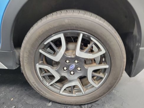 Used 2019 Subaru Crosstrek Hybrid AWD/4WD image 11