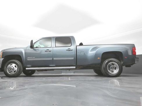 Used 2012 Chevrolet Silverado 3500 LTZ AWD/4WD image 43