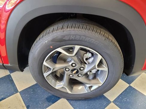 New 2026 Chevrolet Trax LT w/ Driver Confidence Package image 10