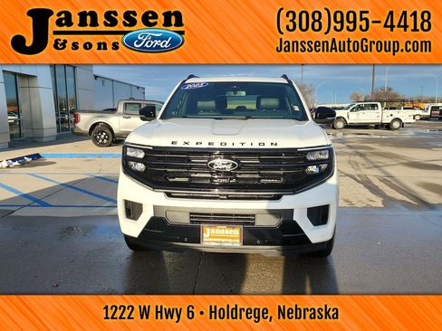 New 2025 Ford Expedition Max Platinum w/ Stealth Performance Package image 3