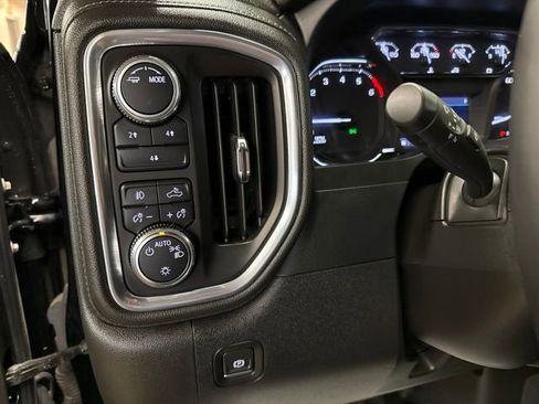 Used 2022 GMC Sierra 2500 SLE w/ SLE Convenience Package AWD/4WD image 19