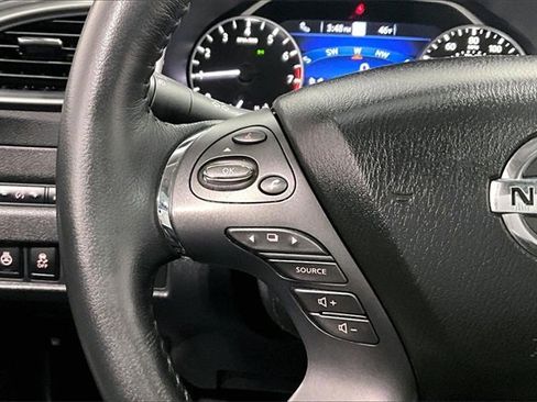 Used 2022 Nissan Murano SL image 11