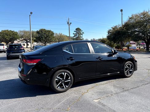 Used 2025 Nissan Sentra SV w/ All-Weather Package image 27