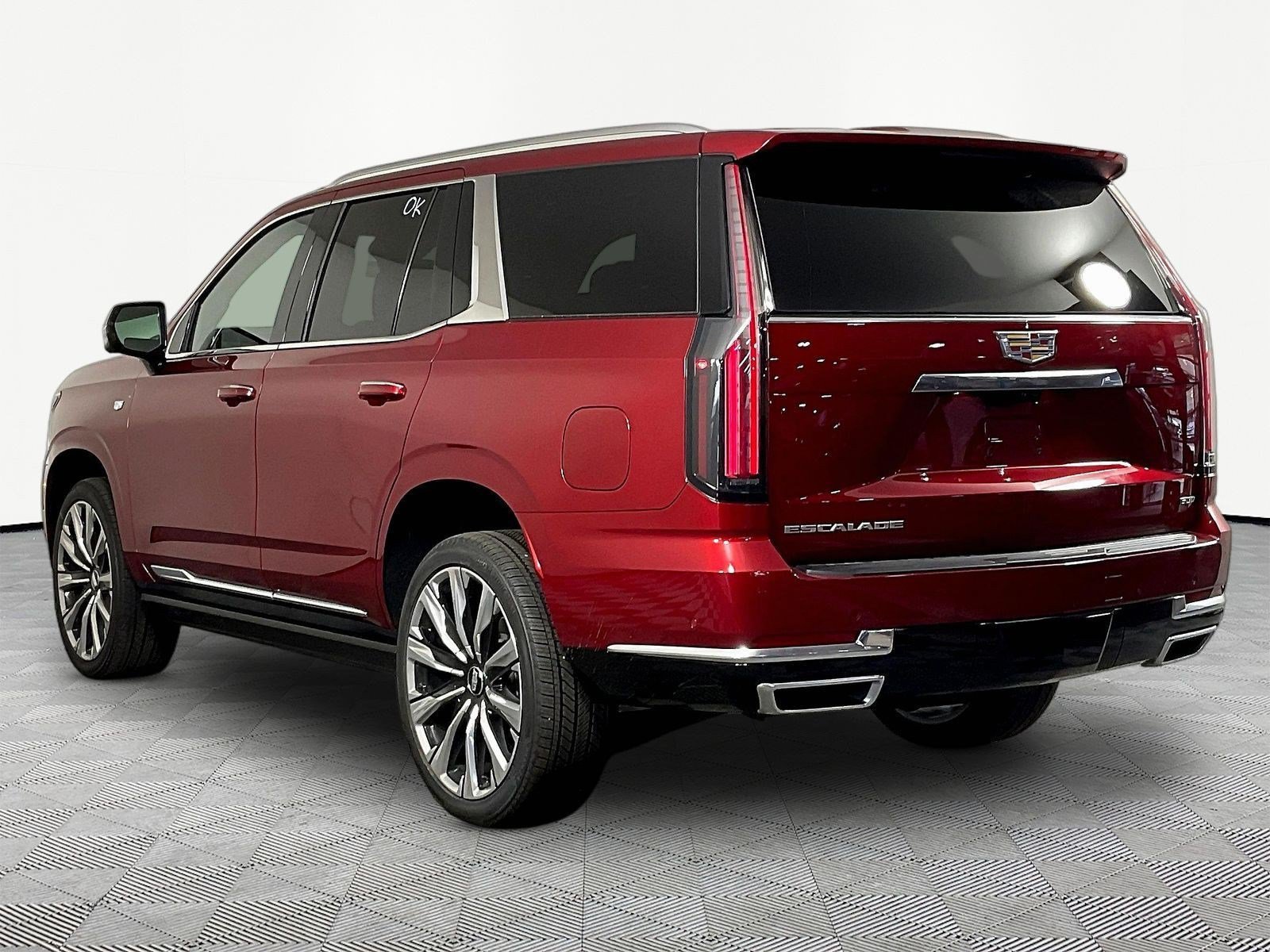 New 2026 Cadillac Escalade Luxury w/ Touring Package AWD/4WD image 6