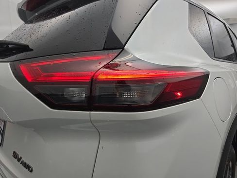 Used 2024 Nissan Rogue SV AWD/4WD image 19