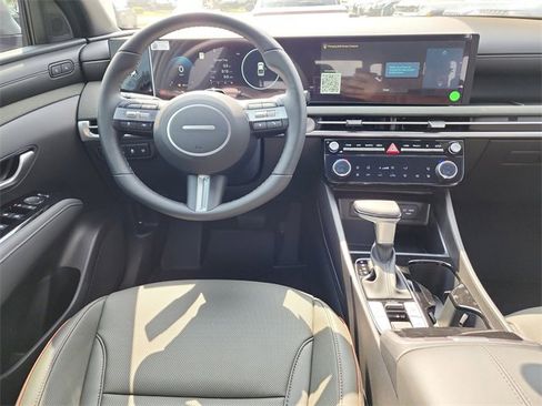 New 2025 Hyundai Santa Cruz Limited image 11