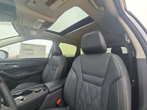 New 2026 Nissan Rogue Platinum w/ Platinum Premium Package image 7