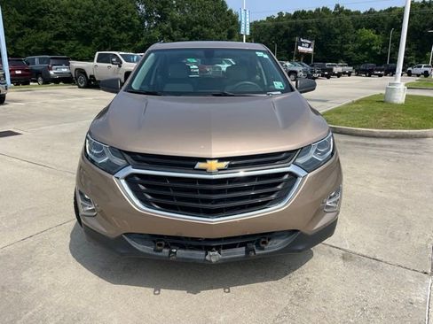 Used 2018 Chevrolet Equinox LS FWD image 9