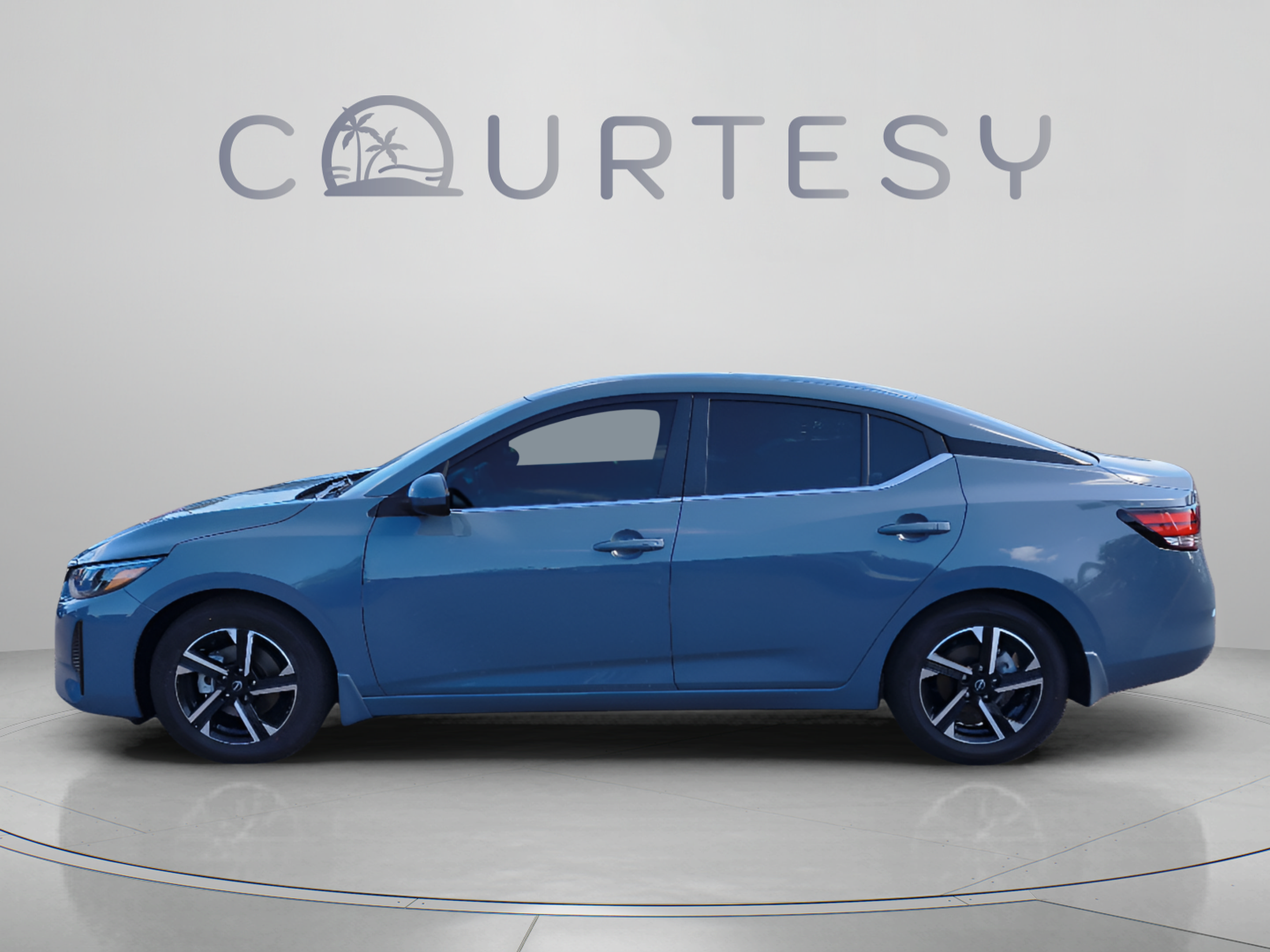 Used 2024 Nissan Sentra SV w/ Trunk Package FWD image 2