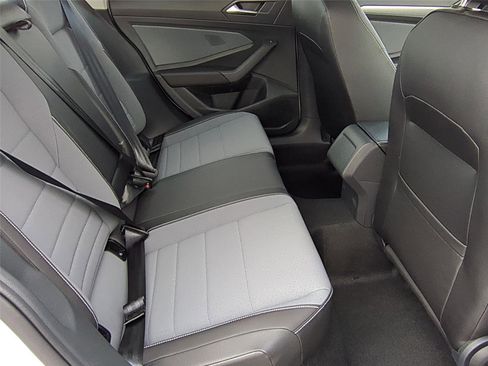 New 2026 Volkswagen Jetta SE FWD image 18