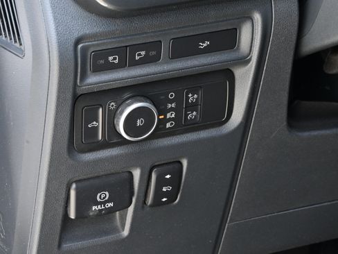 Used 2022 Ford F150 XLT w/ Equipment Group 302A High AWD/4WD image 30