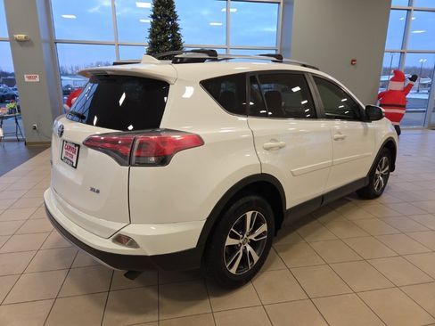 Used 2018 Toyota RAV4 XLE w/ Plus Extra Value Package image 7