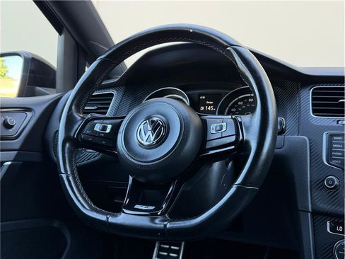 Used 2016 Volkswagen Golf 4-Door AWD/4WD image 12