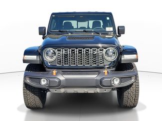 New 2026 Jeep Gladiator Mojave w/ Safety Group AWD/4WD video 2