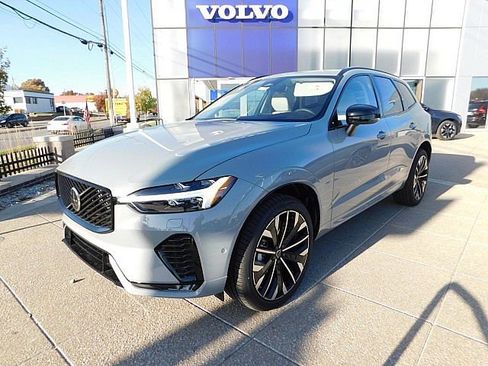 New 2026 Volvo XC60 B5 Ultra w/ Protection Package Premier image 3