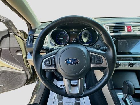 Used 2017 Subaru Outback 2.5i Limited AWD/4WD image 11