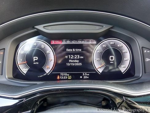 Used 2024 Audi Q8 Prestige image 16