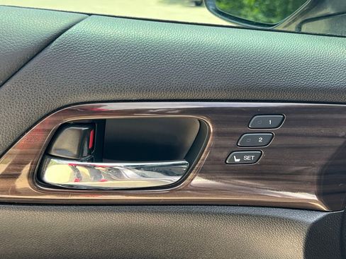 Used 2017 Honda Accord EX-L image 24