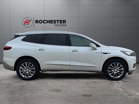 Used 2019 Buick Enclave Essence w/ Experience Buick Package AWD/4WD image 6