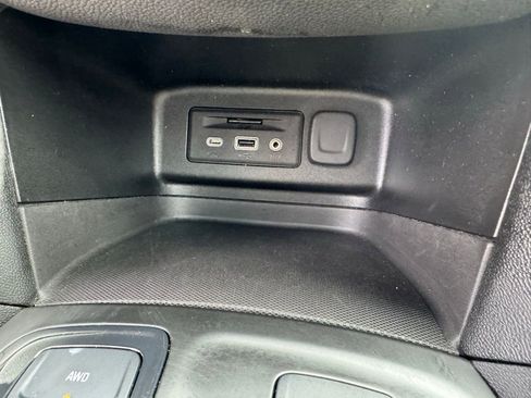 Used 2022 Chevrolet Equinox RS w/ RS Leather Package image 30