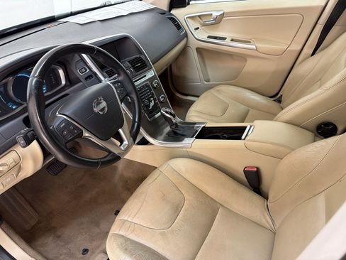 Used 2015 Volvo XC60 T5 Premier w/ Protection Package FWD image 26