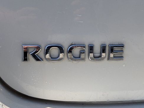 Used 2012 Nissan Rogue S w/ Special Edition Pkg image 17