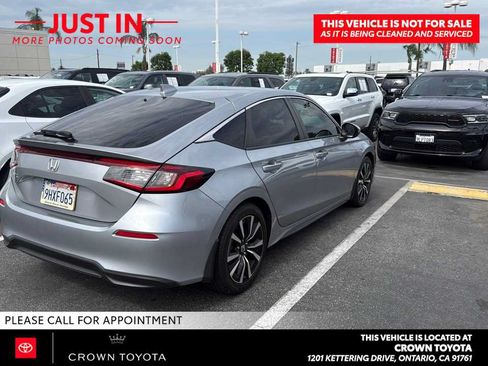Used 2023 Honda Civic EX-L image 2