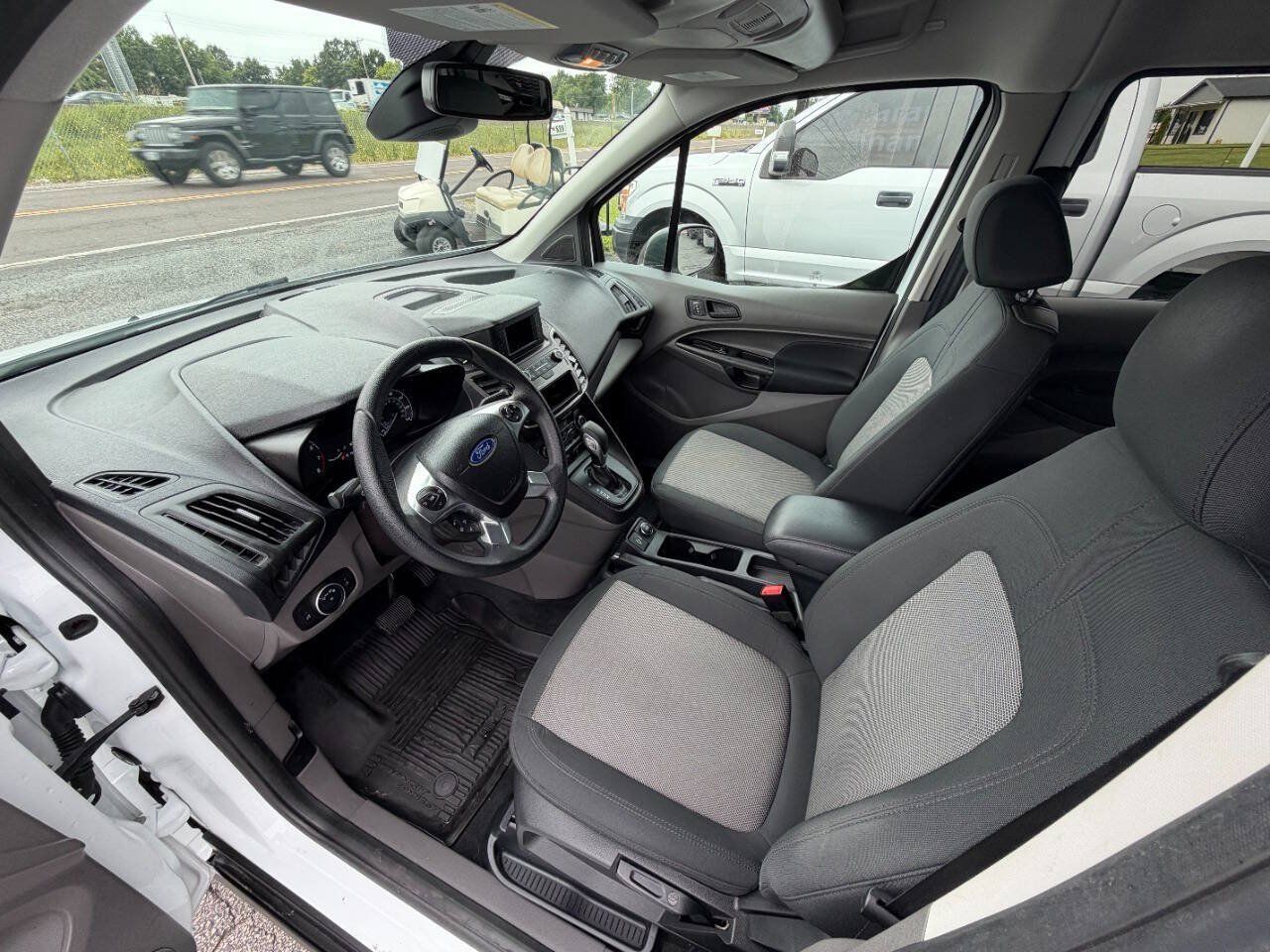 Used 2020 Ford Transit Connect XL FWD image 10