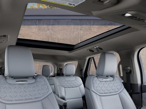 New 2027 Ford Explorer Platinum AWD/4WD image 22