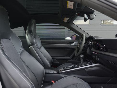Certified 2022 Porsche 911 Carrera S RWD image 28