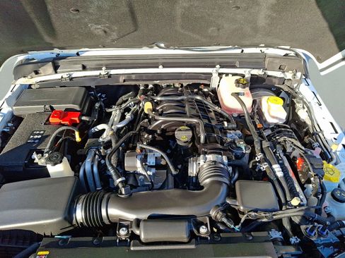 Certified 2023 Jeep Wrangler Willys image 13