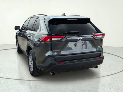 Used 2022 Toyota RAV4 LE AWD/4WD image 5