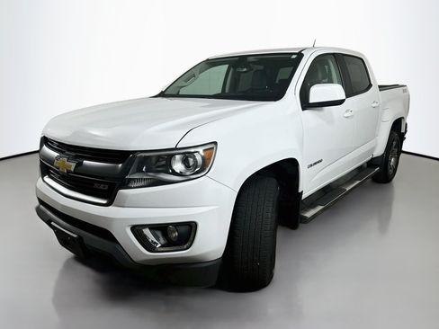 Used 2020 Chevrolet Colorado Z71 AWD/4WD image 3