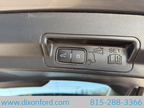 Used 2022 Ford Explorer Limited w/ Limited Technology Package AWD/4WD image 32