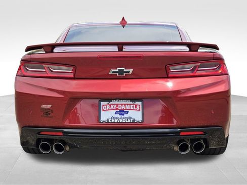 Used 2018 Chevrolet Camaro SS RWD image 7
