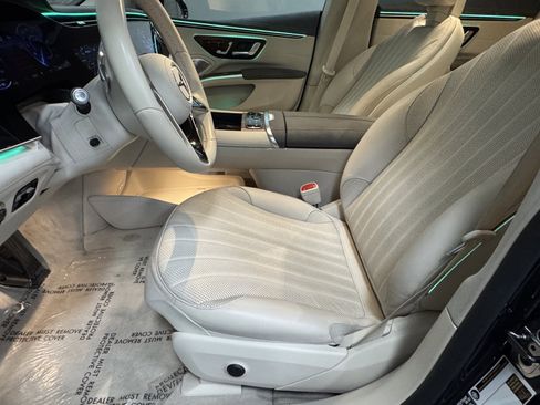 Used 2023 Mercedes-Benz EQS 580 4MATIC Sedan image 23