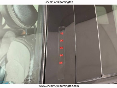 Used 2017 Ford Explorer XLT w/ Equipment Group 202A image 14